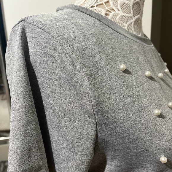 🤍SHEIN Pearl Beadded Short Sleeve Tee🤍 - Picture 11 of 12